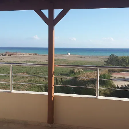 לינה וארוחת בוקר Deniz Kizi Garden *