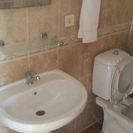 Deniz Kizi Garden * גומולדור