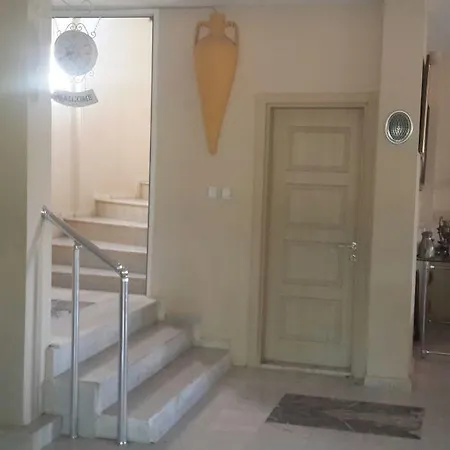 לינה וארוחת בוקר Deniz Kizi Garden *