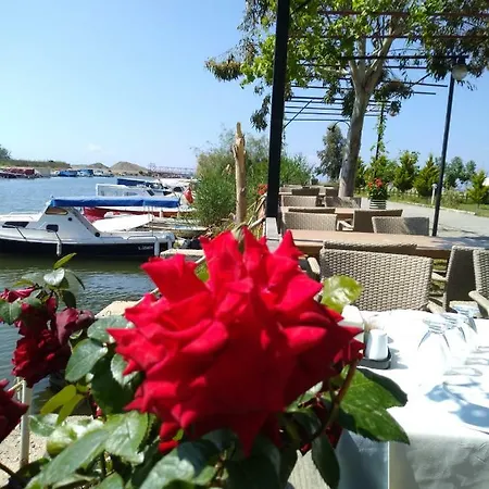 Nocleg ze śniadaniem Deniz Kizi Garden *
