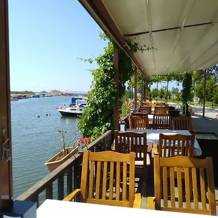 Deniz Kizi Garden * גומולדור