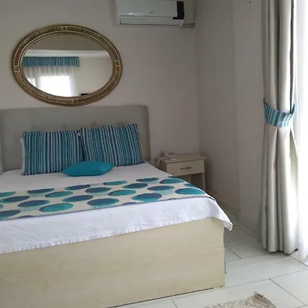 Deniz Kizi Garden לינה וארוחת בוקר גומולדור