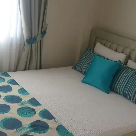 לינה וארוחת בוקר Deniz Kizi Garden *