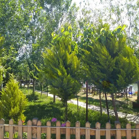 Deniz Kizi Garden גומולדור