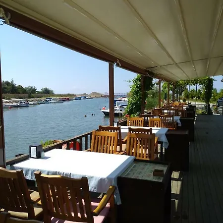 Deniz Kizi Garden * Gumuldur