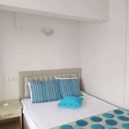 Deniz Kizi Garden * גומולדור
