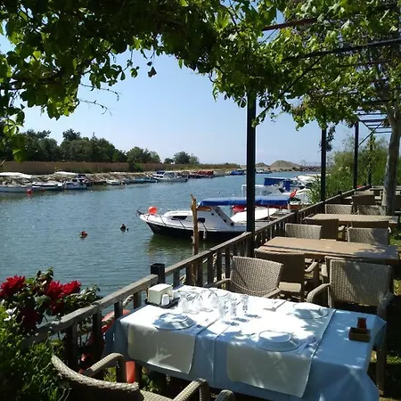 Bed and breakfast Deniz Kizi Garden Gumuldur