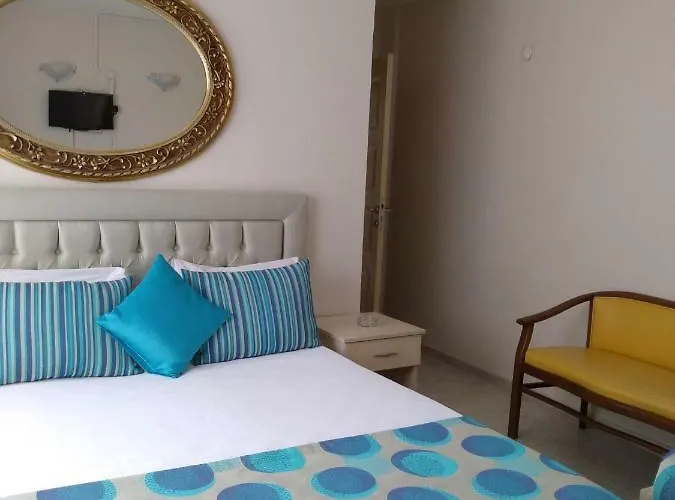 Deniz Kizi Garden Bed & Breakfast Gumuldur